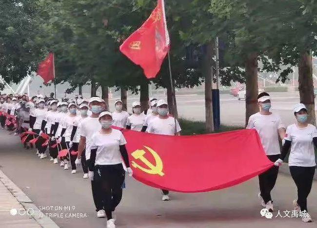 吴宣仪第一部戏就被吐槽演技浮夸，这会不会影响她的前程？游戏画面